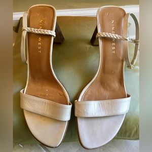 Nine West Women's Sz 8.5M Wooden Heeled Strap Leather Sandals Heels Shoes